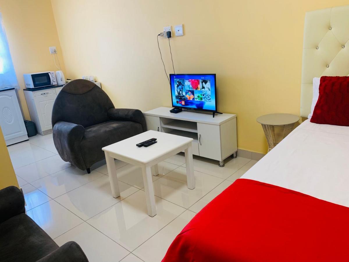 Mowetu Guest House ケープタウン エクステリア 写真