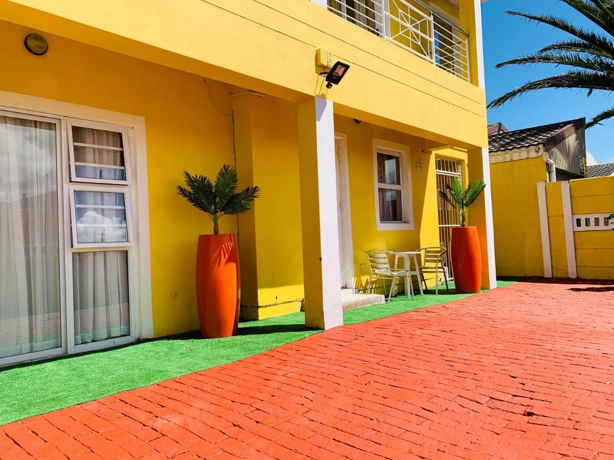 Mowetu Guest House ケープタウン エクステリア 写真